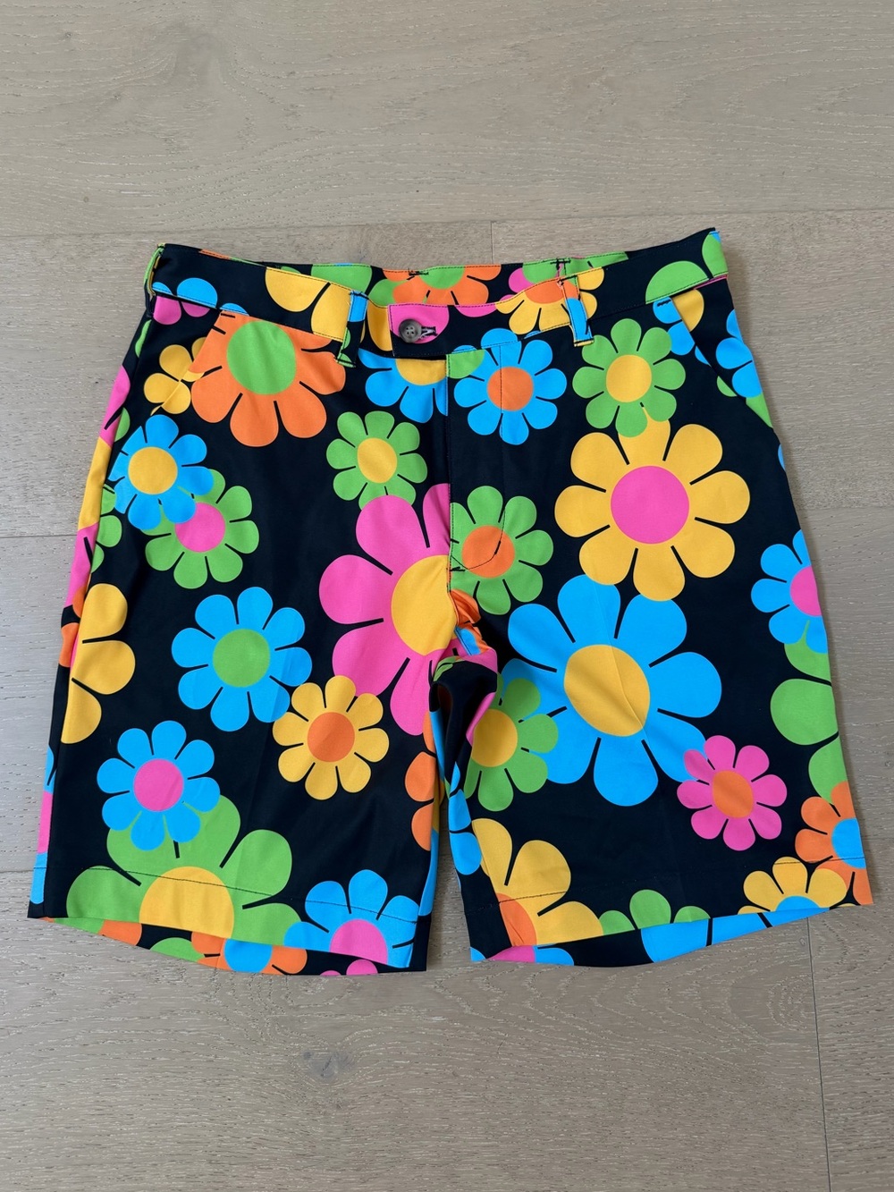 Loudmouth Golf Men’s 34” Black Floral Power Shorts Multicolor Retro